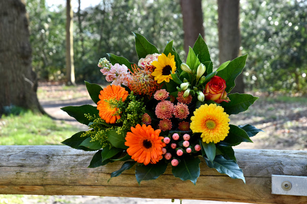 Biedermeier boeket oranje/geel